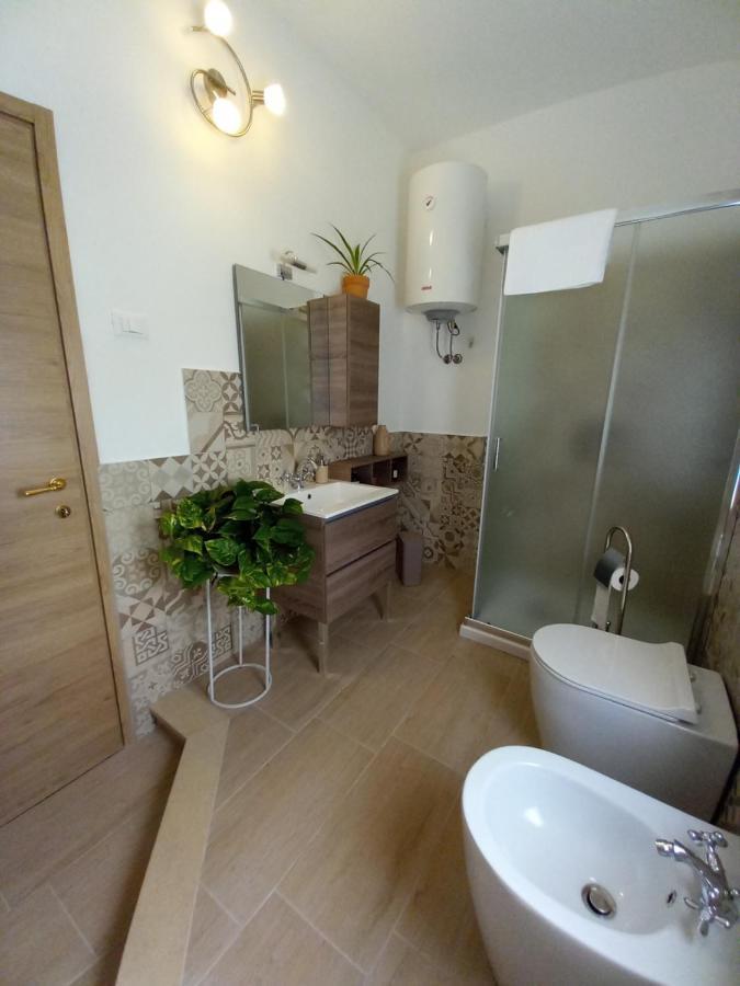Bed and Breakfast Divina Cuspide Guspini Esterno foto