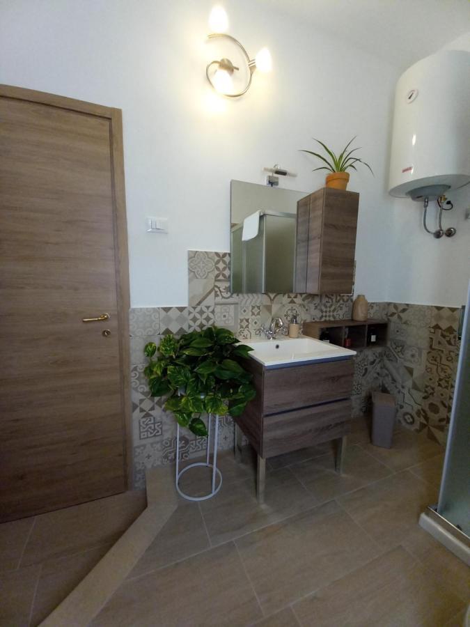 Bed and Breakfast Divina Cuspide Guspini Esterno foto