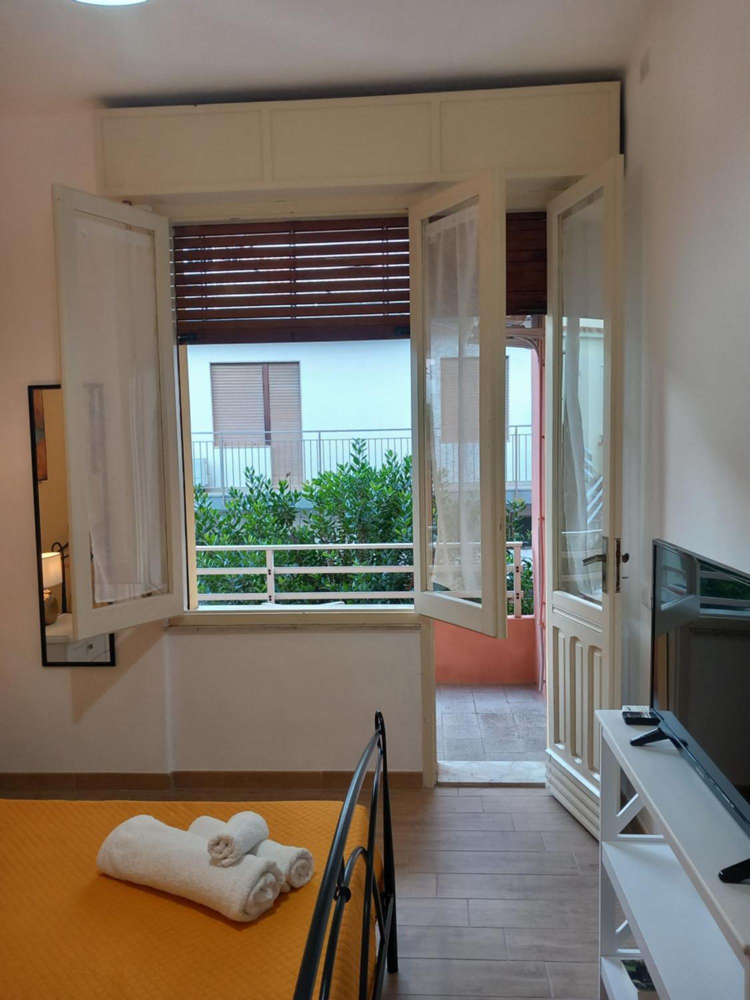 Bed and Breakfast Divina Cuspide Guspini Esterno foto